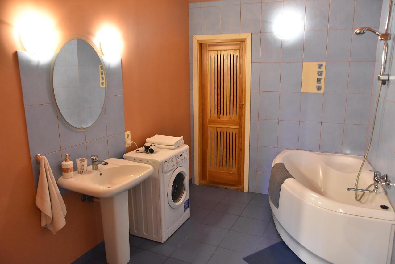 Uliha Apartamenti Лиепая Экстерьер фото